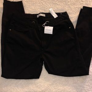 Skinny mid rise jeans